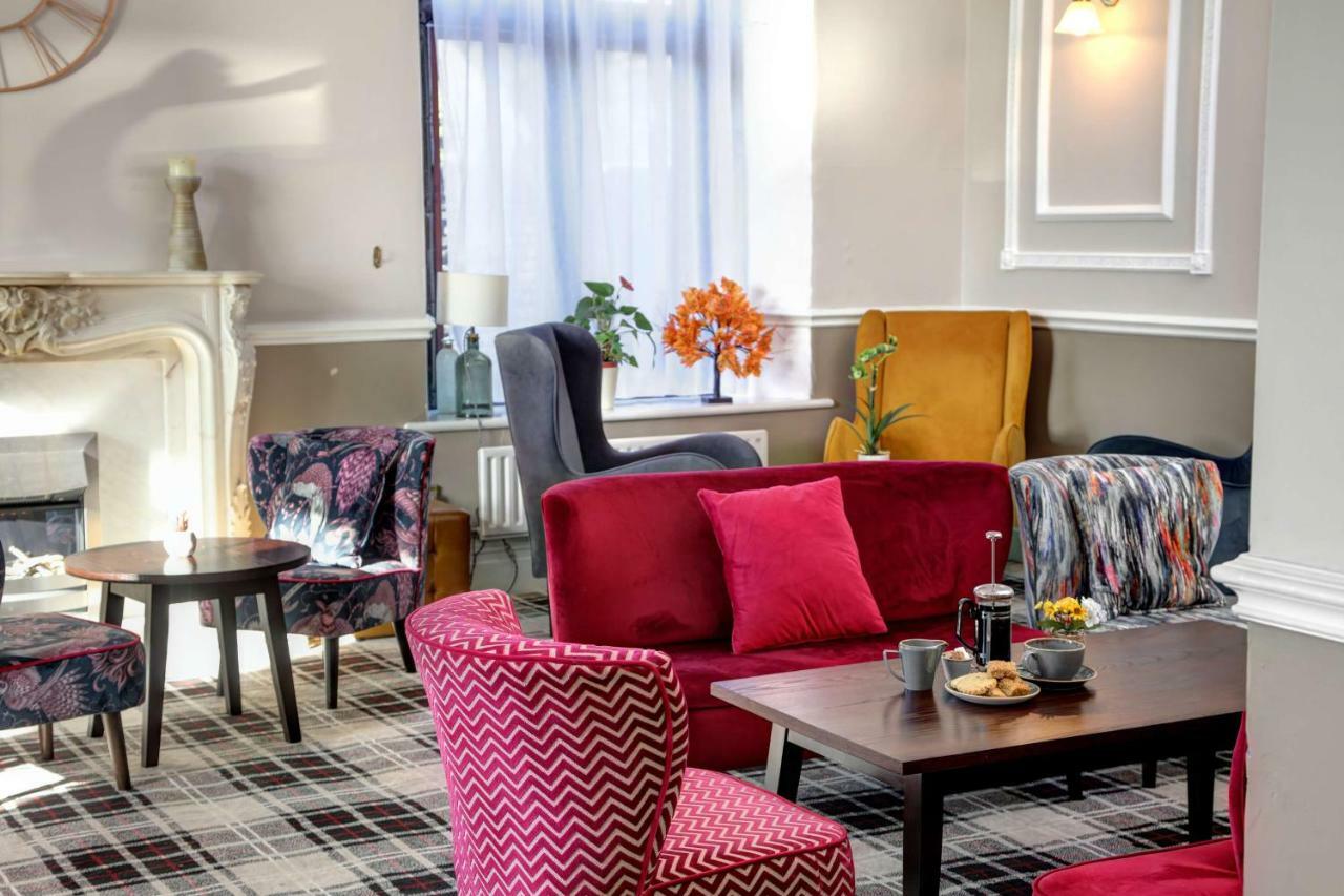 Stonecross Manor Hotel ケンダル エクステリア 写真
