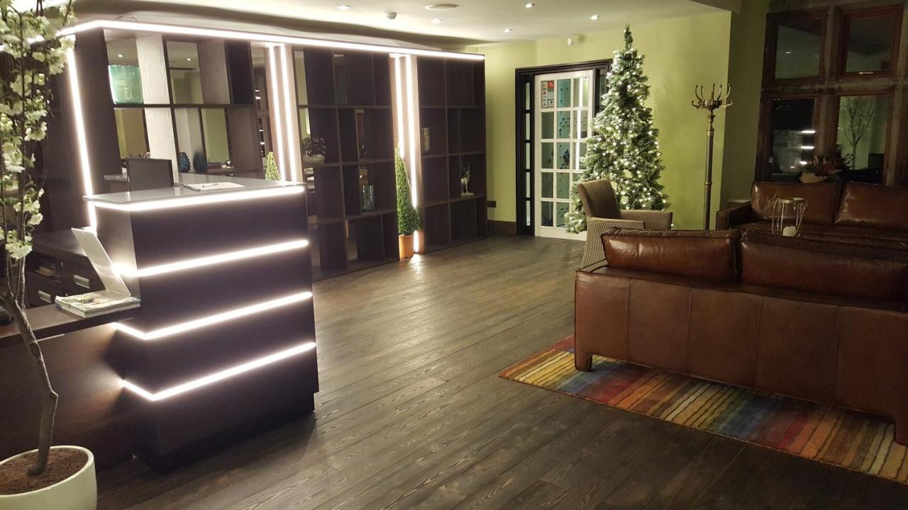Stonecross Manor Hotel ケンダル エクステリア 写真